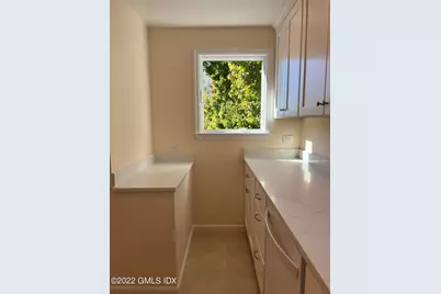 8 Smith Street Sou #2nd Floor, Greenwich, CT 06830 - Photo 10