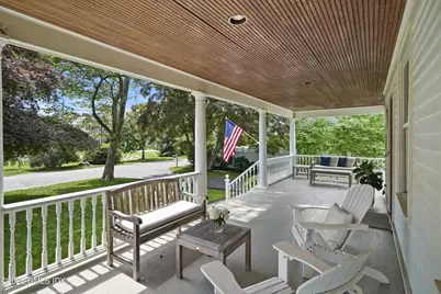 2 Wahneta Road, Old Greenwich, CT 06870 - Photo 2