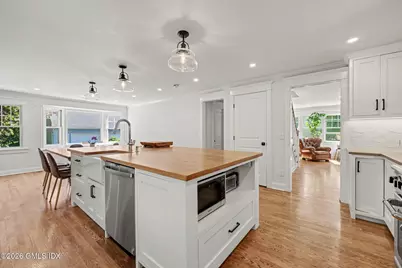 5 Grant Avenue, Old Greenwich, CT 06870 - Photo 14