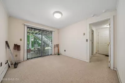 11 Stuart Drive, Old Greenwich, CT 06870 - Photo 18