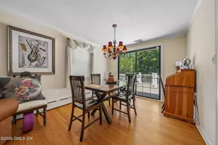 11 Stuart Dr, Old Greenwich, CT 06870 - Photo 6