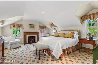 456 Round Hill Road, Greenwich, CT 06831 - Photo 12