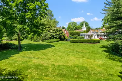 456 Round Hill Road, Greenwich, CT 06831 - Photo 6