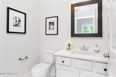8 View Street #7, Greenwich, CT 06830 - Photo 10