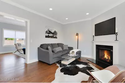 8 View Street #7, Greenwich, CT 06830 - Photo 6