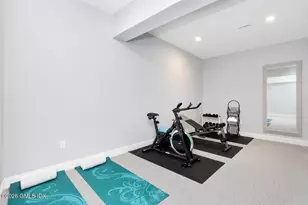 8 View St, Greenwich, CT 06830 - Photo 16