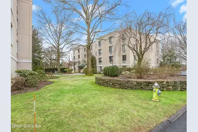 1525 E Putnam Avenue #407, Old Greenwich, CT 06870 - Photo 12