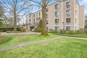 1525 E Putnam Ave, Old Greenwich, CT 06870 - Photo 2