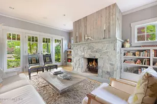 27 Cognewaugh Rd, Greenwich, CT 06807 - Photo 2