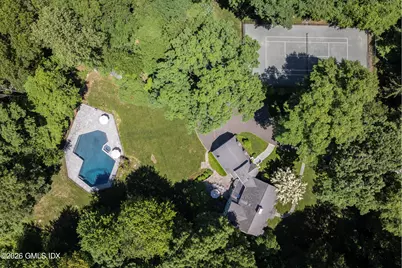 9 Paddock Drive, Greenwich, CT 06831 - Photo 2