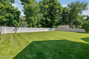 85 Indian Field Rd, Greenwich, CT 06830 - Photo 2