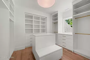 85 Indian Field Rd, Greenwich, CT 06830 - Photo 18