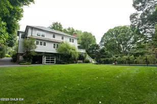 42 Breezemont Ave, Greenwich, CT 06878 - Photo 2