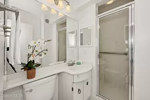 4 Putnam Hill, Greenwich, CT 06830 - Photo 12