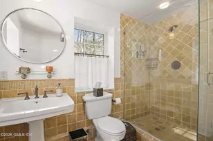 27 Locust Rd, Greenwich, CT 06831 - Photo 30