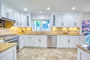 25 Weston Hill Rd, Greenwich, CT 06878 - Photo 6