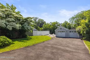 138 N Water St, Greenwich, CT 06830 - Photo 38