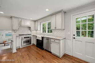 32 Welwyn Rd, Greenwich, CT 06878 - Photo 6