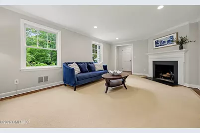 32 Welwyn Road, Greenwich, CT 06878 - Photo 2