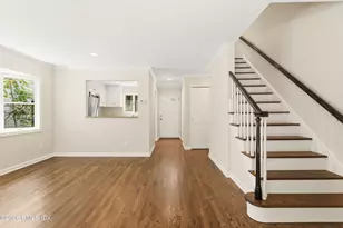 36 Decatur St, Greenwich, CT 06807 - Photo 8