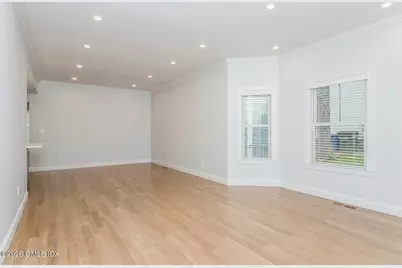 347 Delavan Avenue, Greenwich, CT 06830 - Photo 8