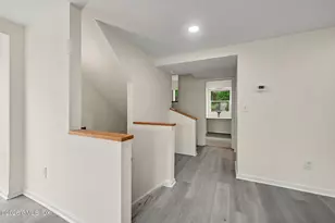 21 Highland Rd, Stamford, CT 06902 - Photo 12