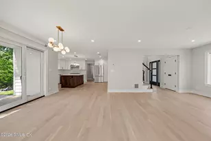 2 Watchtower Ln, Old Greenwich, CT 06870 - Photo 12