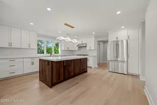 2 Watchtower Ln, Old Greenwich, CT 06870 - Photo 18