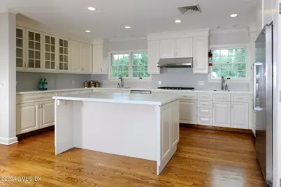 8 Indian Point Lane, Greenwich, CT 06878 - Photo 14