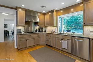 18 Cornelia Dr, Greenwich, CT 06830 - Photo 6