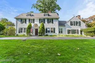 42 Bruce Park Dr, Greenwich, CT 06830 - Photo 2