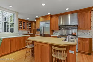 42 Bruce Park Dr, Greenwich, CT 06830 - Photo 14
