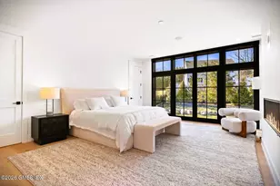 16 Park Ave, Greenwich, CT 06830 - Photo 20