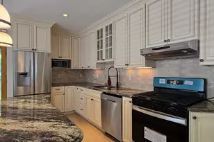 189 Henry St, Greenwich, CT 06830 - Photo 8