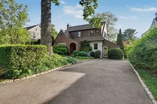 24 Oval Ave, Greenwich, CT 06878 - Photo 4
