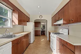 24 Oval Ave, Greenwich, CT 06878 - Photo 14