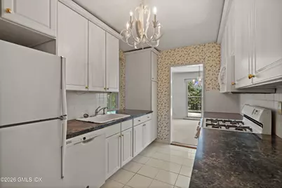 1 Putnam Hill #1B, Greenwich, CT 06830 - Photo 8