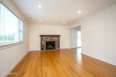 157 E Elm Street #B, Greenwich, CT 06830 - Photo 6