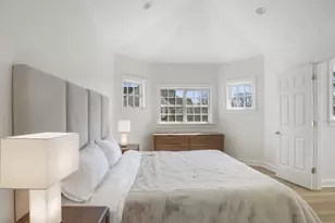 147 Holly Hill Ln, Greenwich, CT 06830 - Photo 14