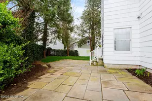 302 Sound Beach Ave, Old Greenwich, CT 06870 - Photo 26