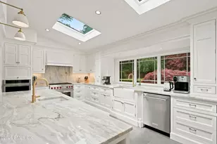 35 Wilshire Rd, Greenwich, CT 06831 - Photo 10