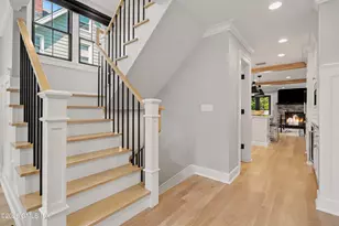 29 Orchard Pl, Greenwich, CT 06830 - Photo 2