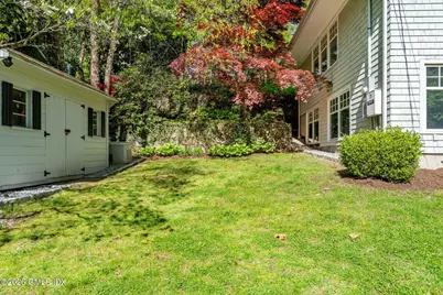 51 Glen Road, Greenwich, CT 06830 - Photo 32