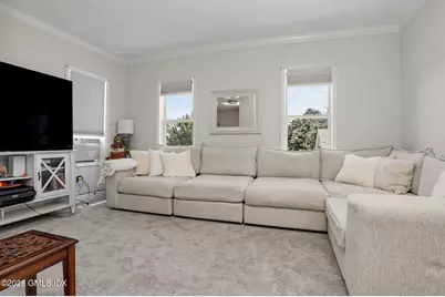 2 S New Street #3, Greenwich, CT 06830 - Photo 2