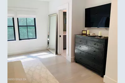 34 Wescott Street, Greenwich, CT 06878 - Photo 16