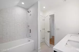 403 Stanwich Rd, Greenwich, CT 06830 - Photo 26
