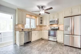 8 Ridge Pl, Greenwich, CT 06831 - Photo 8