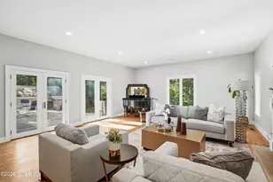 3 Carriage Rd, Greenwich, CT 06807 - Photo 8