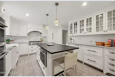 38 Byfield Lane, Greenwich, CT 06830 - Photo 20