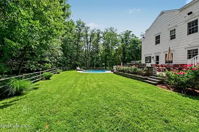 38 Byfield Lane, Greenwich, CT 06830 - Photo 8